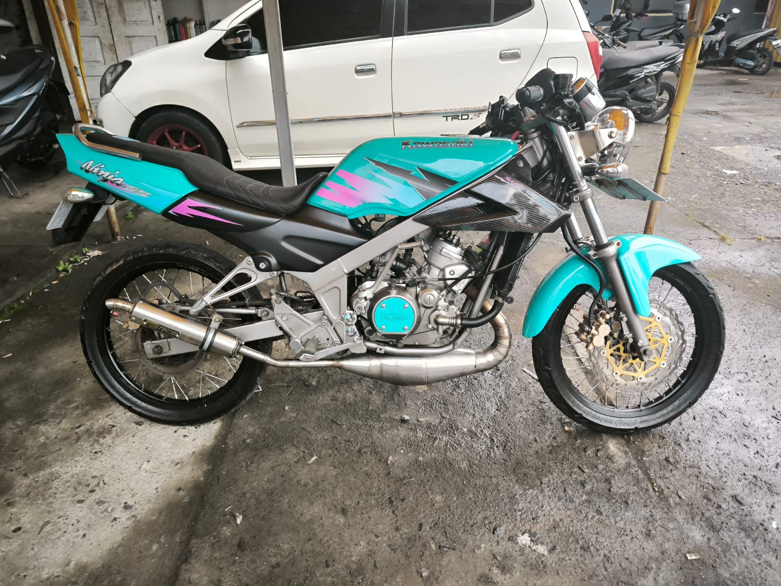 Ninja R Tahun 2014. DB 3841 AU