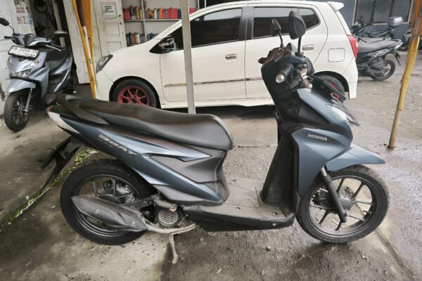 Beat Deluxe Smartkey Tahun 2024 (gen 2). DB 5539 WH